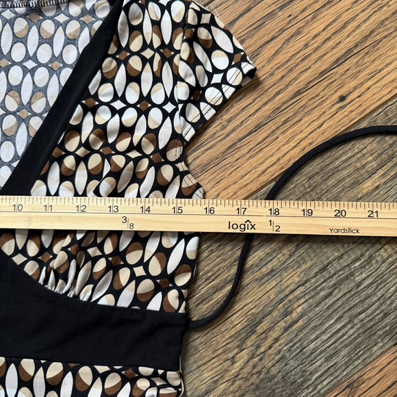 A. Byer Geometric Print Wrap Top Women’s Size M Brown Black White Retro Y2K - Picture 6 of 8